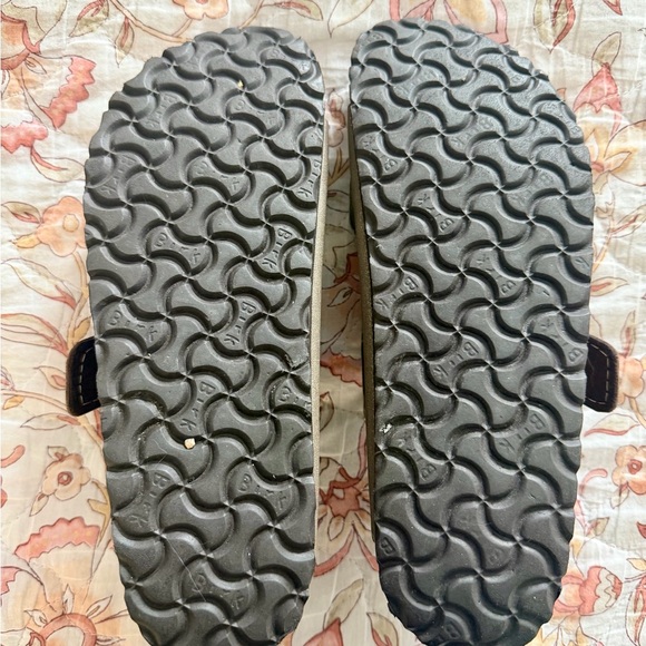 Birkenstock Arizona Sandals - Picture 6 of 9